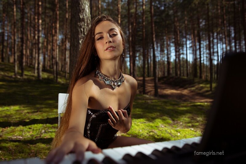 Елена, 21 год, 5 размер груди